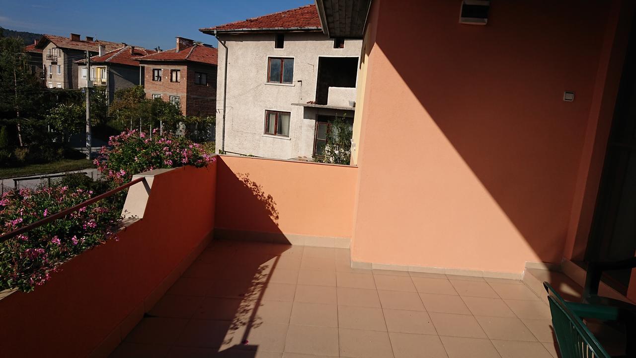 Family Hotel Dalia Welingrad Zewnętrze zdjęcie